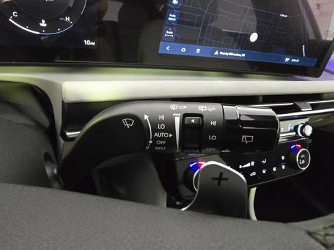 New 2026 Hyundai Tucson Limited image 24