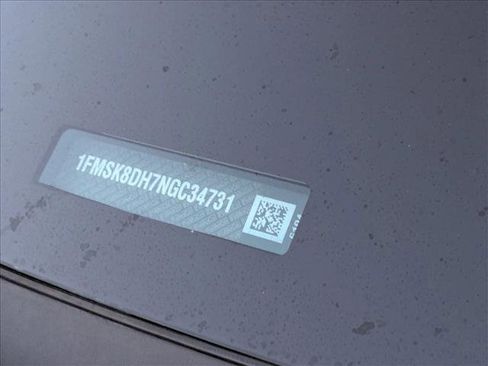 Used 2022 Ford Explorer XLT w/ Equipment Group 202A image 16