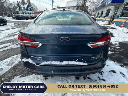 Used 2019 Ford Fusion SE image 6