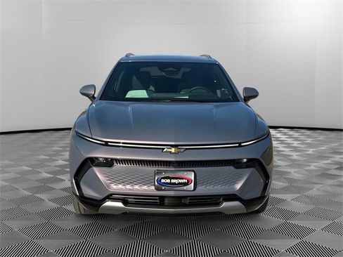 New 2026 Chevrolet Equinox EV LT image 8