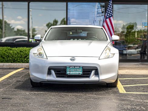 Used 2012 Nissan 370Z Touring w/ Aerodynamics Pkg RWD image 2