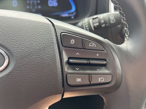 Used 2024 Hyundai Venue SEL image 27