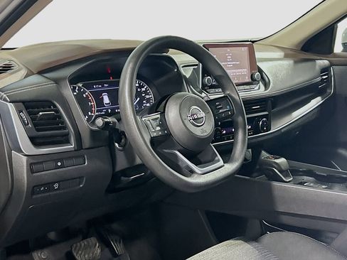 Used 2023 Nissan Rogue SV AWD/4WD image 7