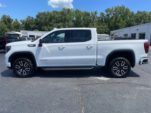 Certified 2025 GMC Sierra 1500 AT4 w/ AT4 Premium Package AWD/4WD image 21