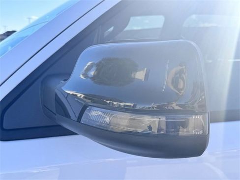 Used 2025 RAM 1500 Laramie w/ Laramie Southwest Edition image 11