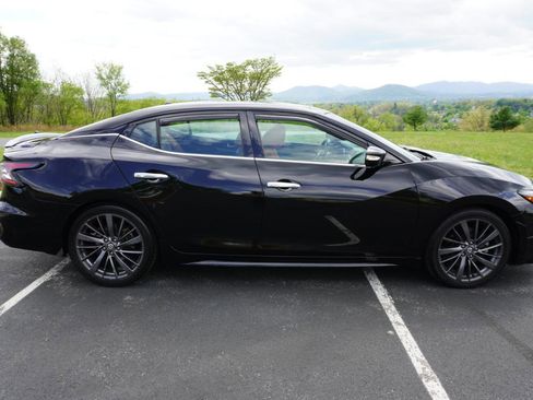 Used 2019 Nissan Maxima Platinum w/ Reserve Package image 17