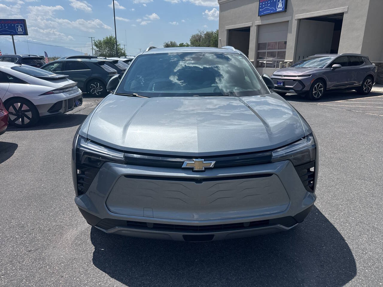 Used 2024 Chevrolet Blazer EV LT AWD/4WD image 9