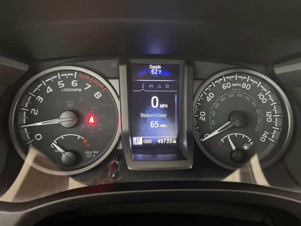 Used 2021 Toyota Tacoma TRD Off-Road w/ Technology Package AWD/4WD image 8