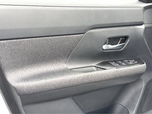New 2026 Nissan Kicks S FWD image 18