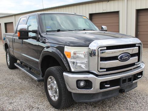 Used 2015 Ford F250 XLT w/ XLT Premium Package AWD/4WD image 8