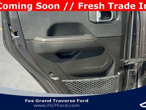 Used 2025 Jeep Wrangler Unlimited Sahara AWD/4WD image 31