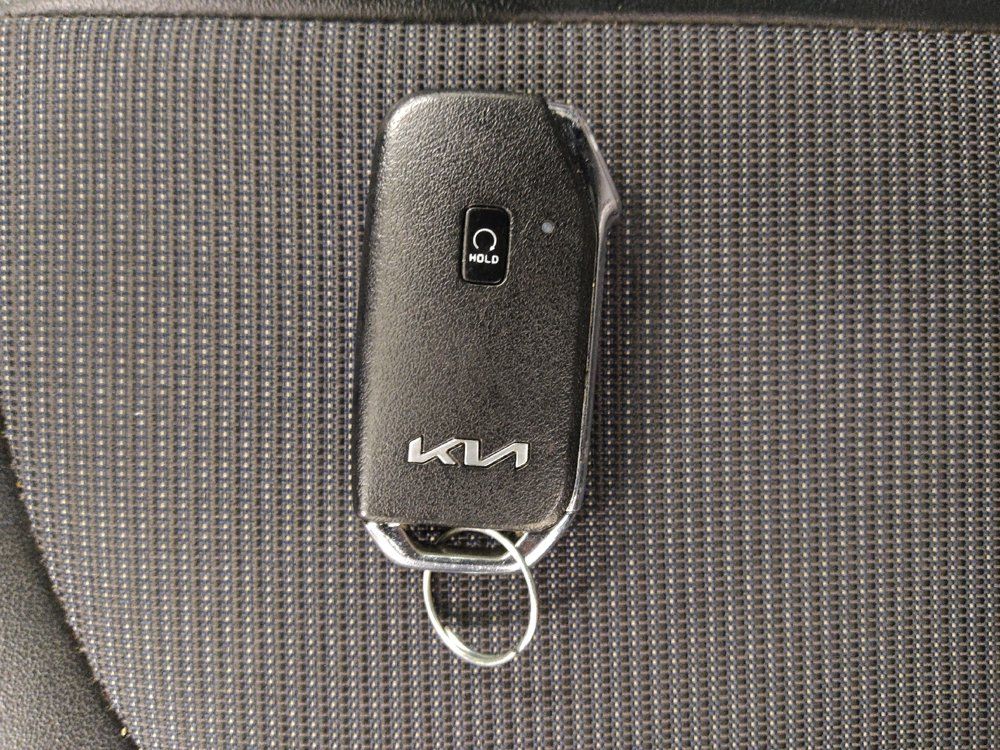 Used 2022 Kia K5 GT-Line FWD image 32
