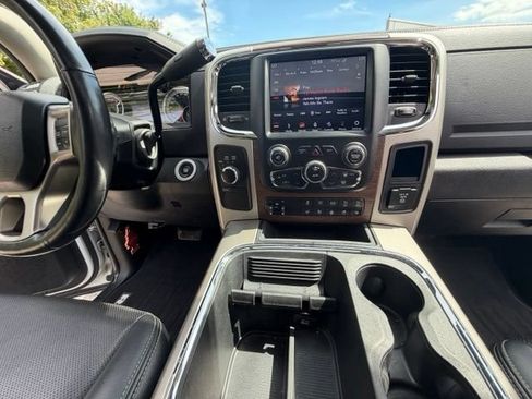Used 2018 RAM 3500 Laramie w/ Convenience Group AWD/4WD image 27