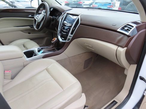 Used 2015 Cadillac SRX Premium w/ Driver Assist Package image 17