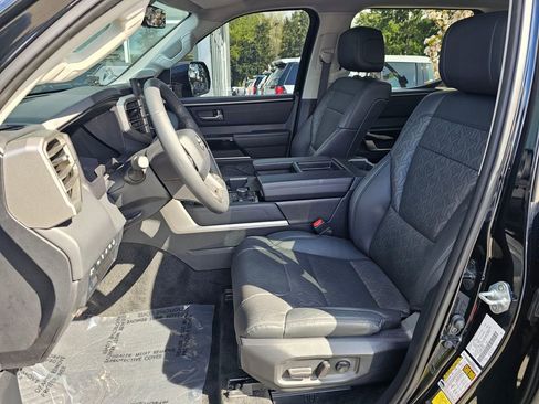 Used 2024 Toyota Tundra Limited w/ TRD Off-Road Package image 20