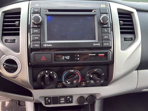 Used 2013 Toyota Tacoma 4x4 Double Cab w/ Limited Pkg image 23