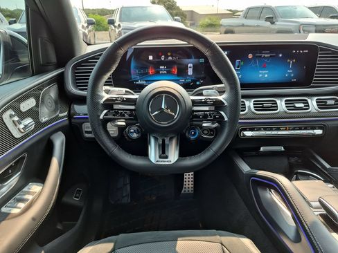 Used 2024 Mercedes-Benz GLS 63 AMG 4MATIC image 32