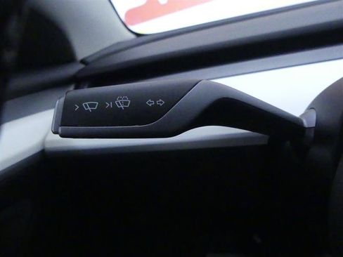 Used 2023 Tesla Model 3 Standard Range RWD image 17