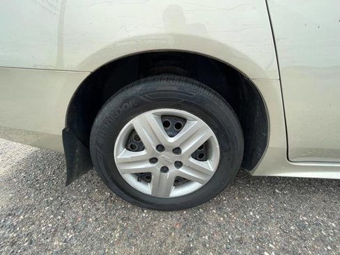 Used 2009 Chevrolet Impala LTZ FWD image 16