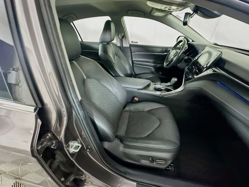 Used 2023 Toyota Camry XSE image 30