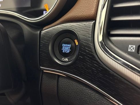 Used 2018 Jeep Grand Cherokee Summit AWD/4WD image 21