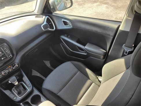 Used 2024 Kia Soul LX w/ Option Group 015 image 13