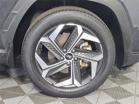 Used 2022 Hyundai Tucson Limited w/ Winter Package image 12