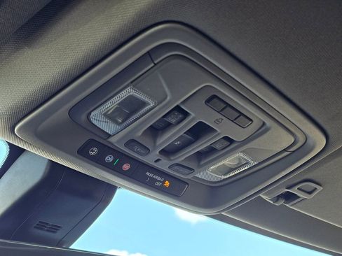 Used 2023 Chevrolet Silverado 2500 LTZ w/ LTZ Plus Package image 31