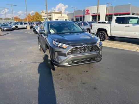 New 2025 Toyota RAV4 LE image 7