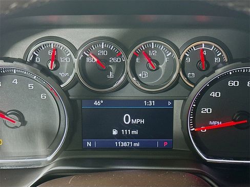 Used 2021 Chevrolet Suburban LT image 15