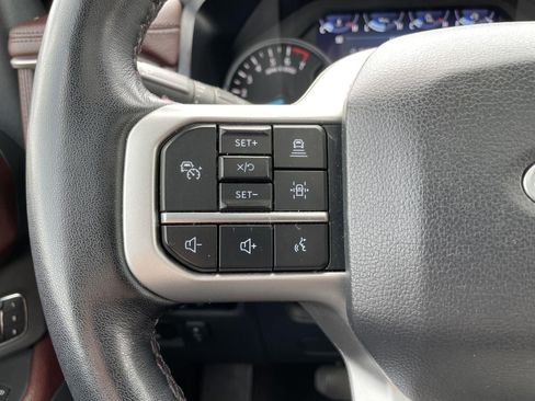 Used 2023 Ford Expedition Limited RWD image 16