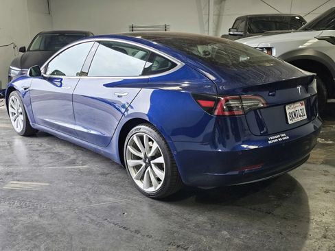 Used 2019 Tesla Model 3 RWD image 2