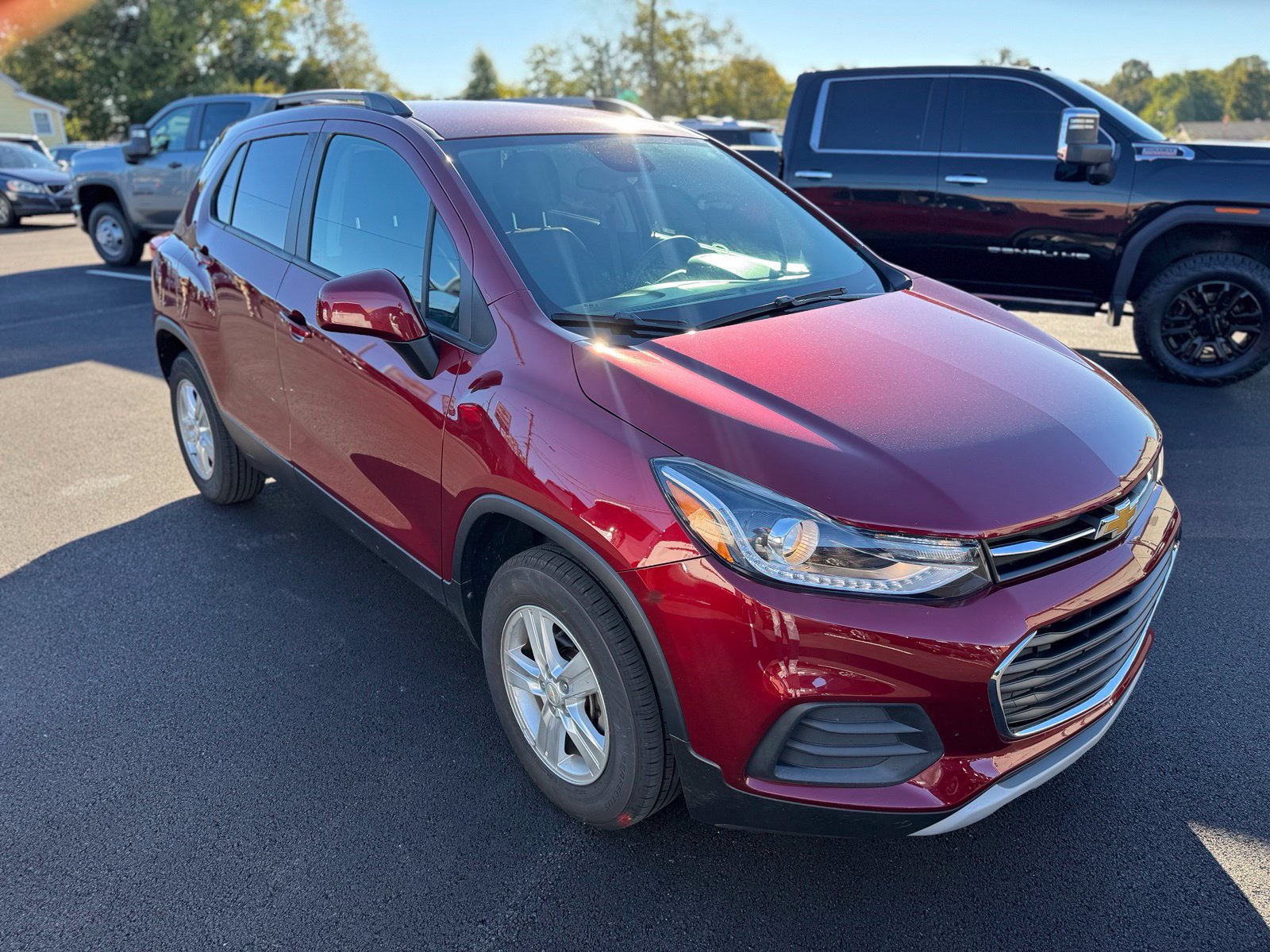 Used 2022 Chevrolet Trax LT w/ LT Convenience Package AWD/4WD image 8