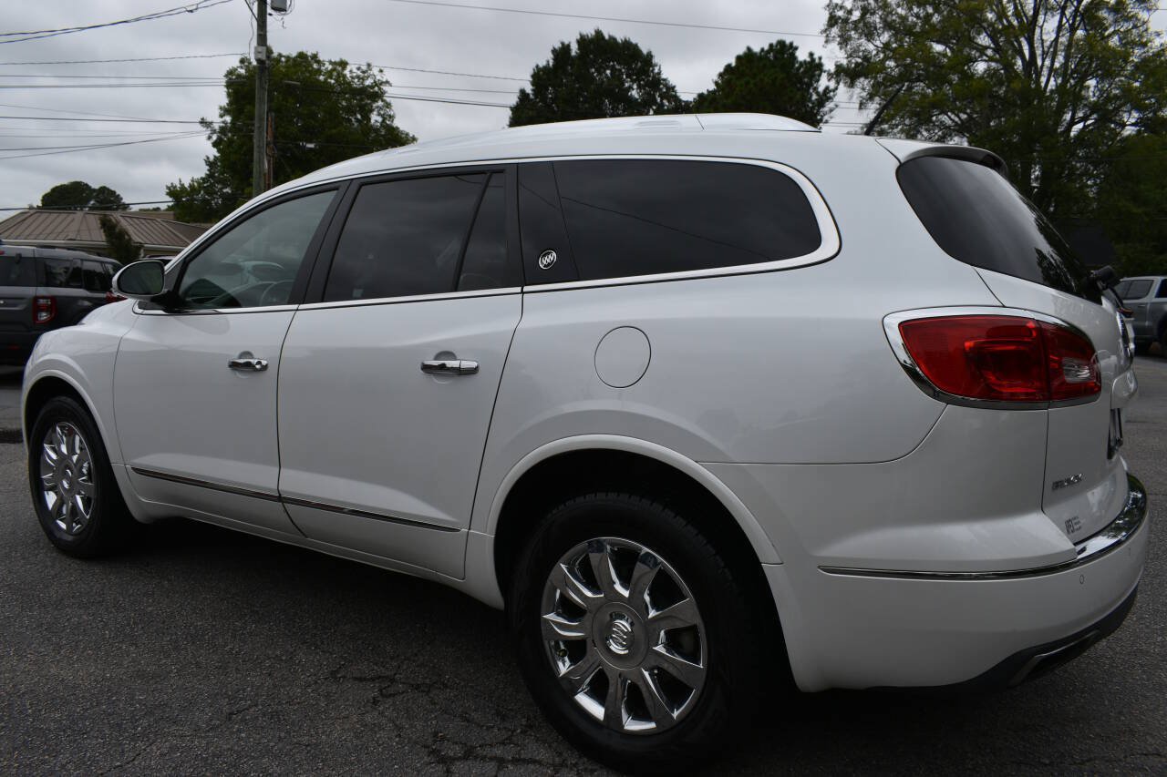 Used 2017 Buick Enclave Leather FWD image 34