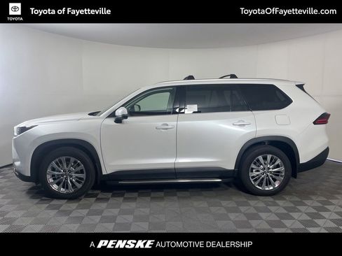 New 2026 Toyota Grand Highlander AWD image 2
