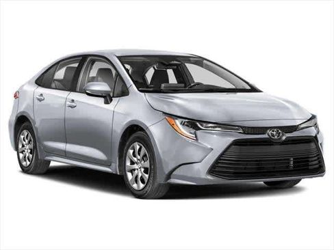 Used 2024 Toyota Corolla LE FWD image 6
