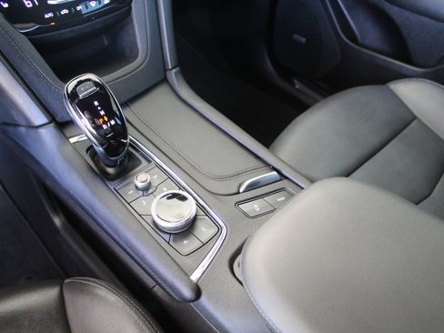 Used 2024 Cadillac XT5 Premium Luxury FWD image 44