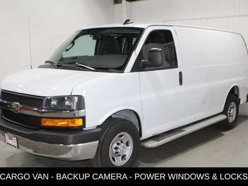 Used 2024 Chevrolet Express 2500 w/ Driver Convenience Package RWD image 9