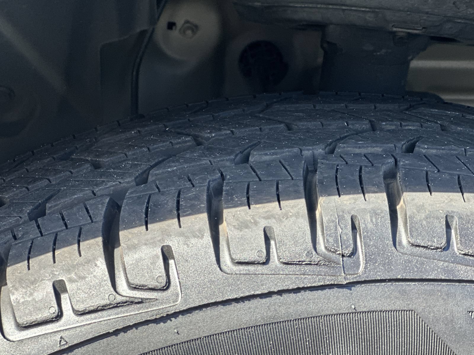 Used 2025 Honda Pilot Touring image 12