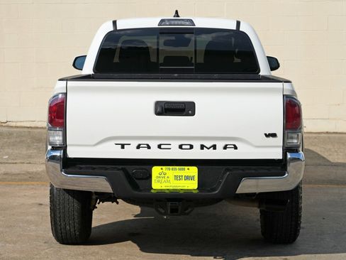 Used 2023 Toyota Tacoma TRD Off-Road w/ Black Out Package (TMS) AWD/4WD image 46