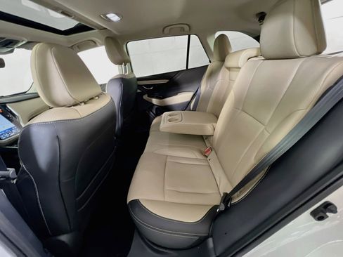 Used 2023 Subaru Outback Limited image 26