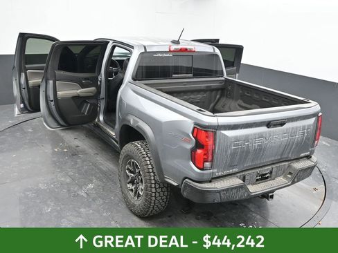 Used 2024 Chevrolet Colorado ZR2 w/ ZR2 Convenience Package III image 66