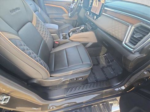 Used 2024 GMC Canyon Denali AWD/4WD image 22