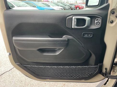 Used 2022 Jeep Wrangler Unlimited Sport image 28