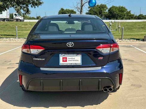Used 2024 Toyota Corolla SE w/ SE Premium Package FWD image 4