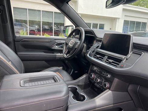 Used 2023 GMC Yukon XL AT4 w/ AT4 Premium Package AWD/4WD image 61