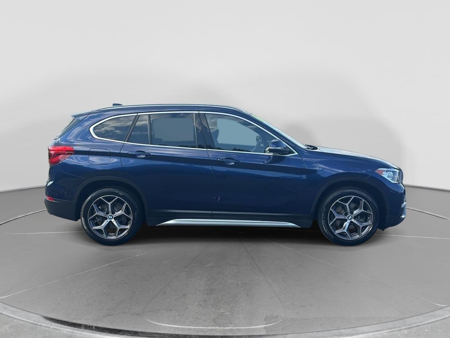 Used 2019 BMW X1 sDrive28i w/ Convenience Package FWD image 14