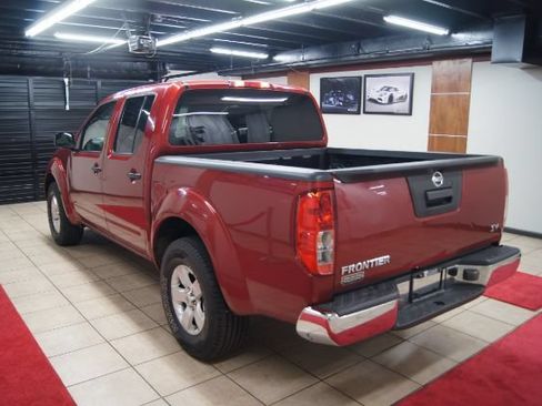 Used 2013 Nissan Frontier SV RWD image 8