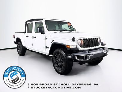 Used 2024 Jeep Gladiator Sport