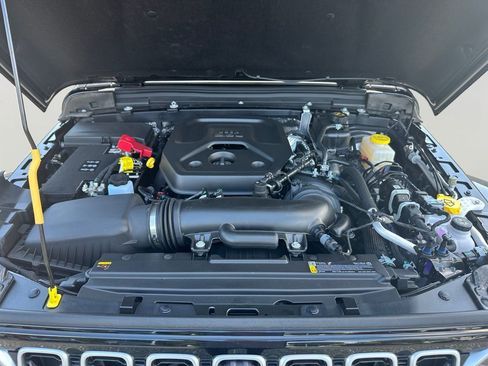 New 2025 Jeep Wrangler Sahara image 9